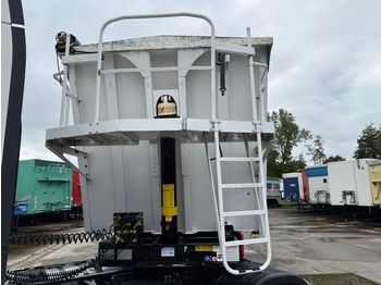 Puspiekabe pašizgāzējs Stas S300CX 6068KG ALU Klep/deuren Liftas APK 07/2026: foto 4