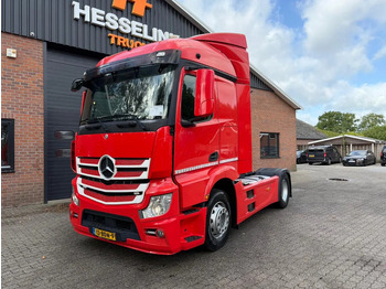 Vilcējs MERCEDES-BENZ Actros 1842