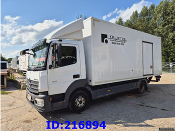 Izometriskais kravas automašīna MERCEDES-BENZ Atego 818