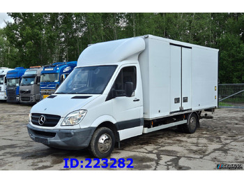 Kravas automašīna ar slēgto virsbūvi MERCEDES-BENZ Sprinter 516