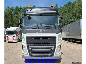 Izometriskais kravas automašīna VOLVO FH13 540HP 8x4 Steering axle: foto 2
