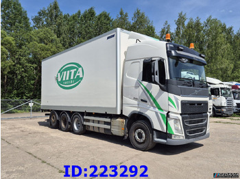 Izometriskais kravas automašīna VOLVO FH13 540HP 8x4 Steering axle: foto 4