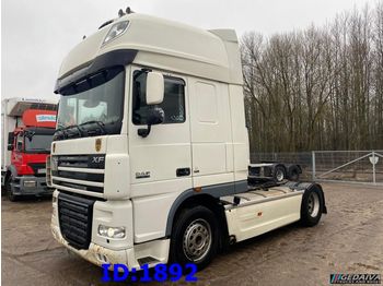 Vilcējs DAF XF 105.460: foto 1