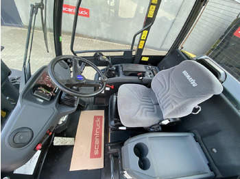 Mini iekrāvējs Komatsu WA70M-8EO: foto 3