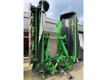 Pļāvējs JOHN DEERE