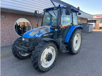 Traktors NEW HOLLAND TL90