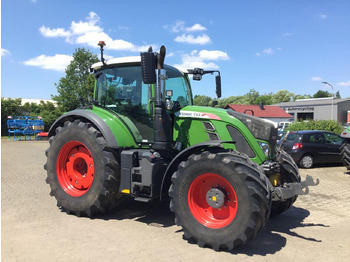 Traktors FENDT 722 Vario