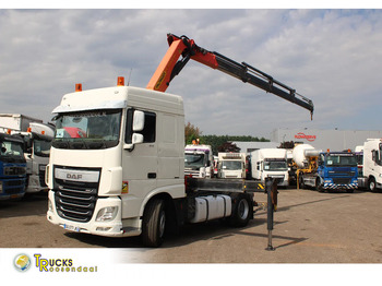 Kravas auto ar manipulatoru DAF XF 106 510