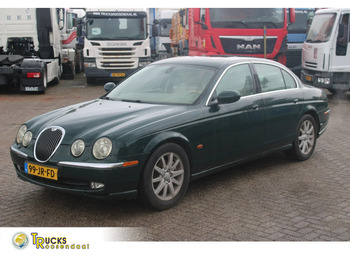 Sedans JAGUAR