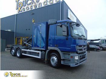 Pacēlājs ar āķi MERCEDES-BENZ Actros 2632