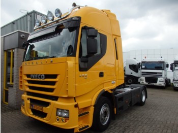 Vilcējs Iveco Stralis 450 + EURO 5 + big webasto: foto 1
