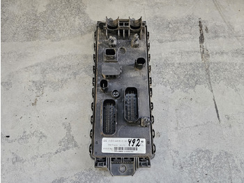 Elektroniskais vadības bloks (ECU) MERCEDES-BENZ MP4 EURO 6 / SAM CHASSIS CONTROL UNIT / A0004468061: foto 3