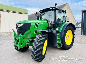 Traktors JOHN DEERE 6210R