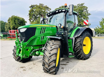 Traktors JOHN DEERE 6215R
