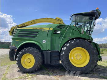 Lopbarības kombains John Deere 8400: foto 5