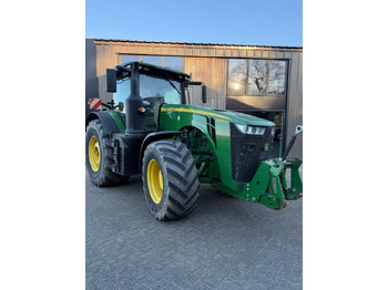 : fotogrāfija galvenē