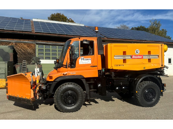 Kravas automašīna pašizgāzējs UNIMOG U500