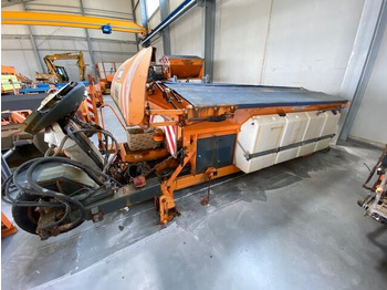 Sāls un smilts kaisītājs UNIMOG