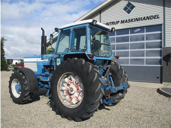 Traktors Ford TW 25 Regulær: foto 3