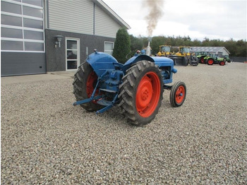Traktors Fordson Major Diesel traktor: foto 4