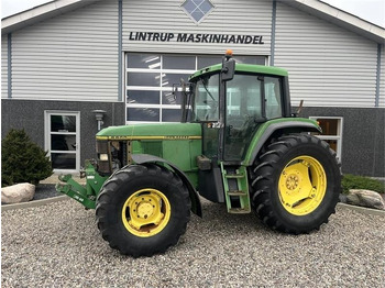 Traktors JOHN DEERE 6800