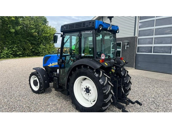 Traktors New Holland T4.80 F SuperSteear med aircondition og koblingsfr: foto 3
