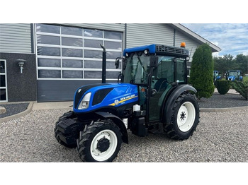 Traktors New Holland T4.80 F SuperSteear med aircondition og koblingsfr: foto 2
