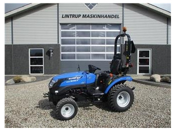 Traktors SOLIS 26