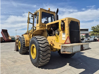 Riteņu iekrāvējs CATERPILLAR 966C