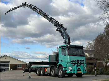 Kravas auto ar manipulatoru MERCEDES-BENZ Arocs