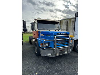 Vilcējs SCANIA T143