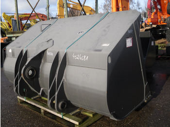 Iekrāvēja kauss HITACHI
