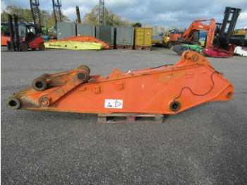 Strēle HITACHI
