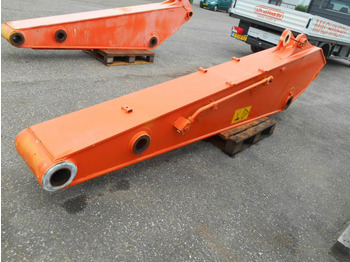 Strēle HITACHI