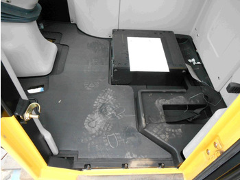 Kabīne - Celtniecības tehnika New Holland LW -: foto 2