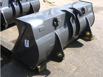 Iekrāvēja kauss NEW HOLLAND