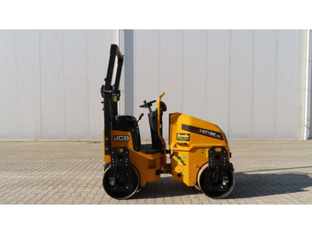 Ceļu veltnis JCB
