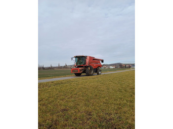 Labības kombains CASE IH Axial-Flow