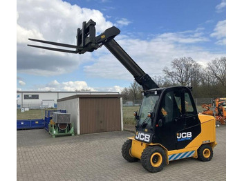 Teleskopiskais iekrāvējs JCB