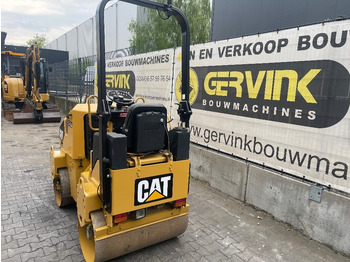 Ceļu veltnis CAT CB 14: foto 3 Ceļu veltnis CAT CB 14: foto 3