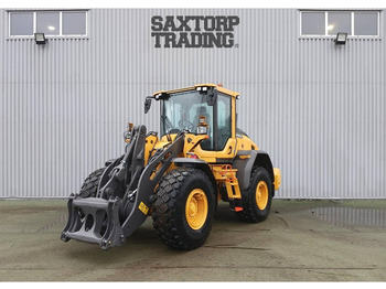 Riteņu iekrāvējs VOLVO L90H