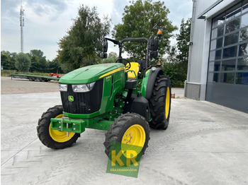 Traktors JOHN DEERE 5090M