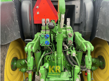 Traktors JOHN DEERE 6115R