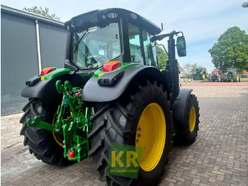 Traktors JOHN DEERE 6120M