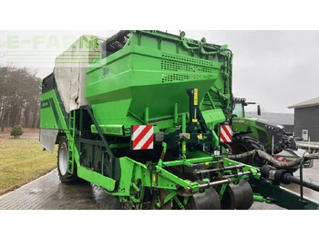 Kartupeļu kombains AVR