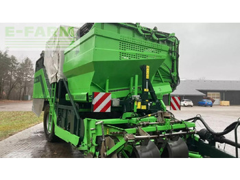 Kartupeļu kombains AVR