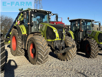 Traktors CLAAS Axion 830