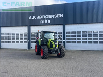 Traktors CLAAS Arion 550