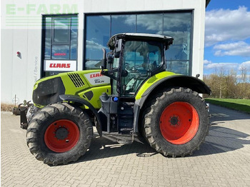 Traktors CLAAS Axion 810