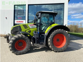 Traktors CLAAS Axion 810